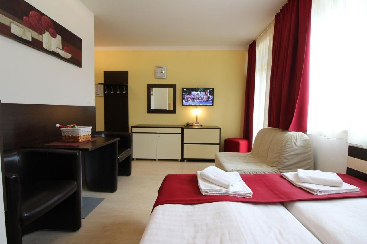 Apartman Eden Bešeňová Екстериор снимка