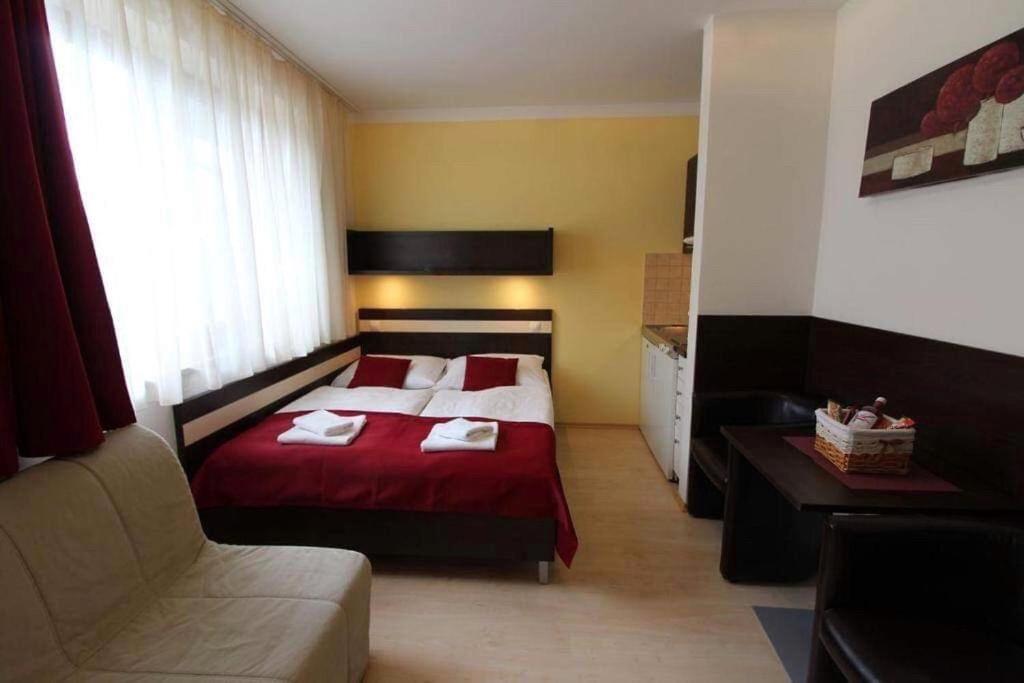 Apartman Eden Bešeňová Екстериор снимка